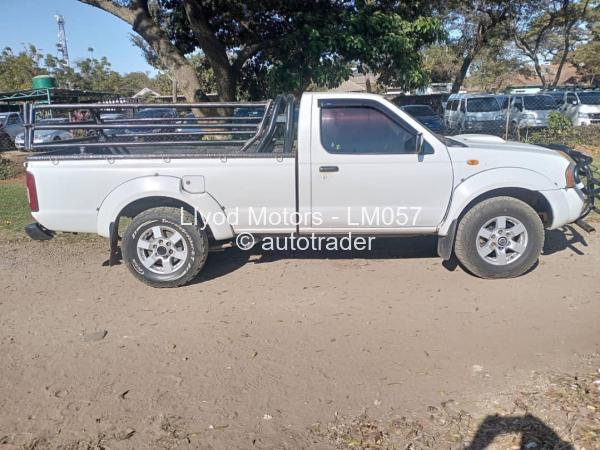 2018 - Nissan  NP300 Hardbody