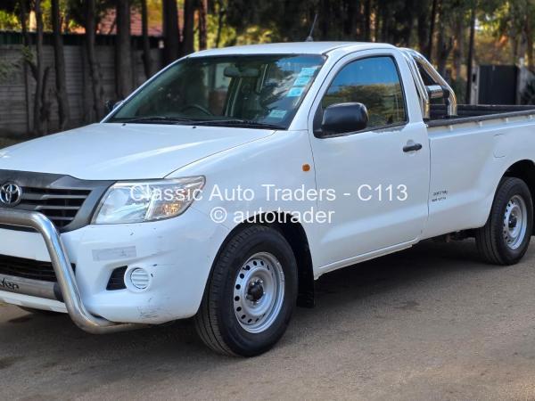 2013 - Toyota  Hilux