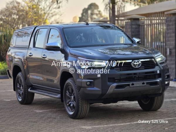2025 - Toyota  Hilux