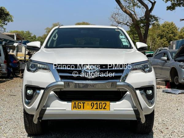 2020 - Toyota  Fortuner
