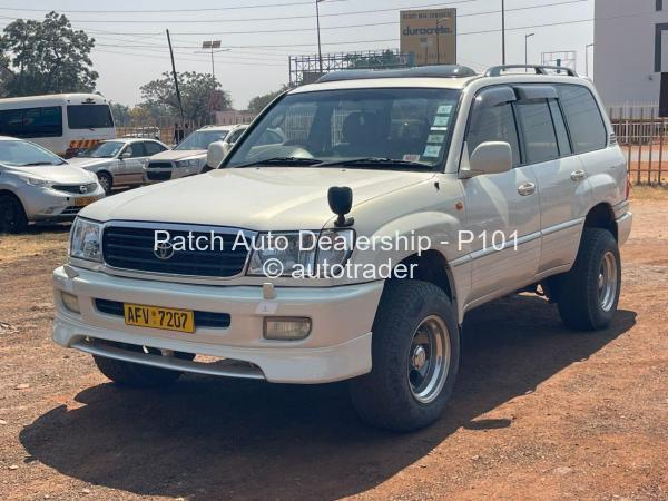 2000 - Toyota  Land Cruiser 100