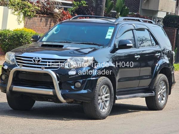 2015 - Toyota  Fortuner