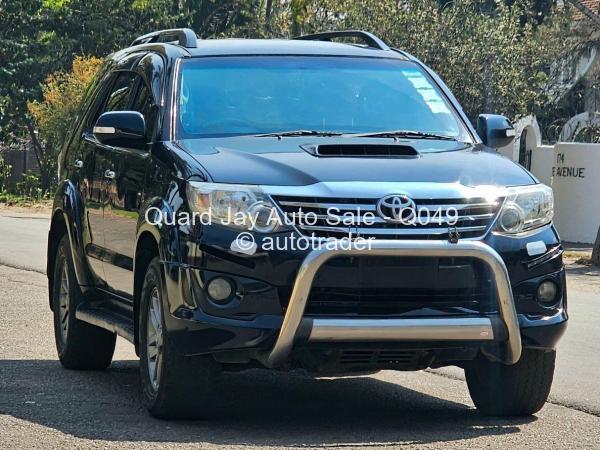 2015 - Toyota  Fortuner