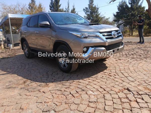 2018 - Toyota  Fortuner