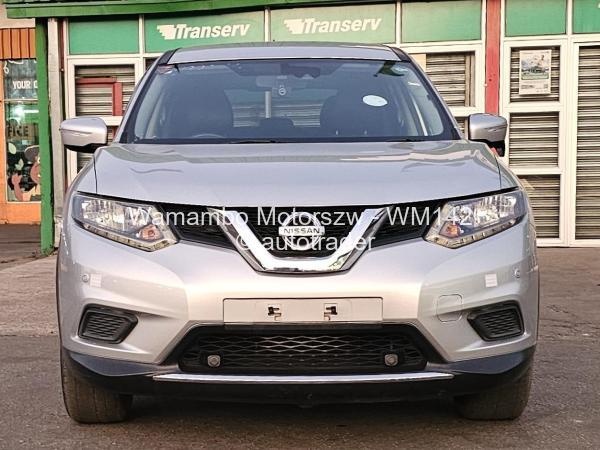 2015 - Nissan  X-Trail