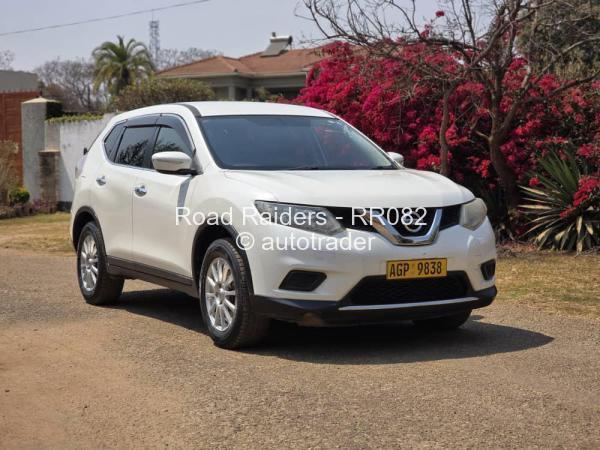 2015 - Nissan  Xtrail