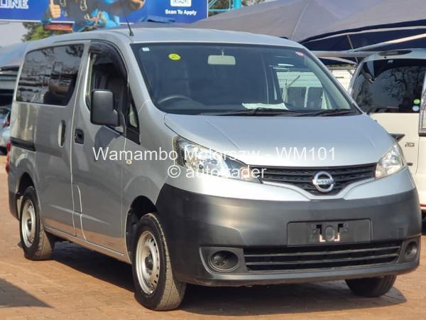 2017 - Nissan  NV200