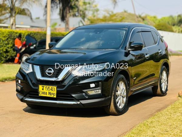 2018 - Nissan  X-Trail
