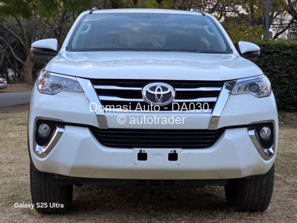 2019 - Toyota  Fortuner