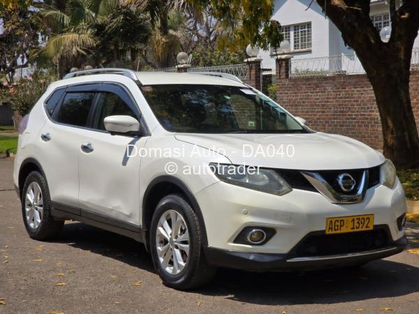 2016 - Nissan  X-Trail
