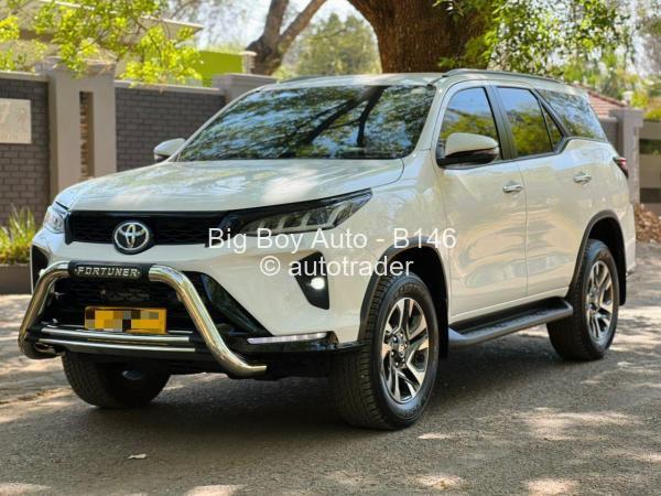 2023 - Toyota  Fortuner