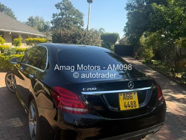 2017 - Mercedes Benz C200