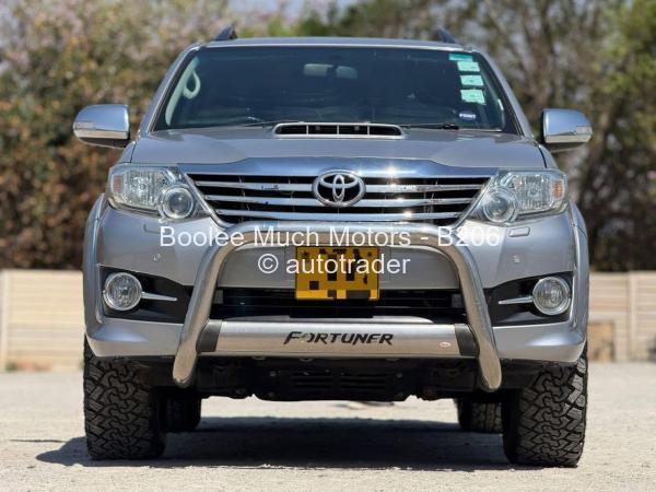 2015 - Toyota Fortuner 2015 - Toyota Fortuner