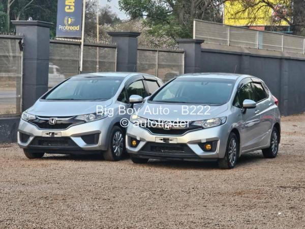 2016 - Honda Fit