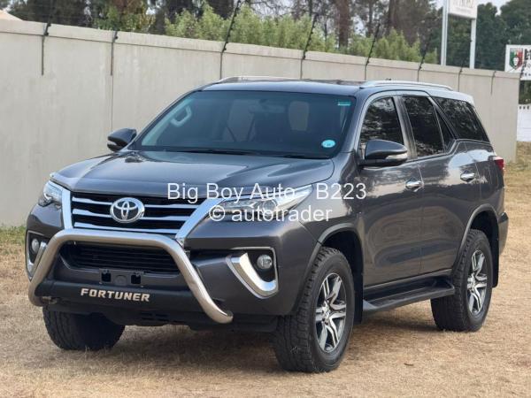 2017 - Toyota  Fortuner