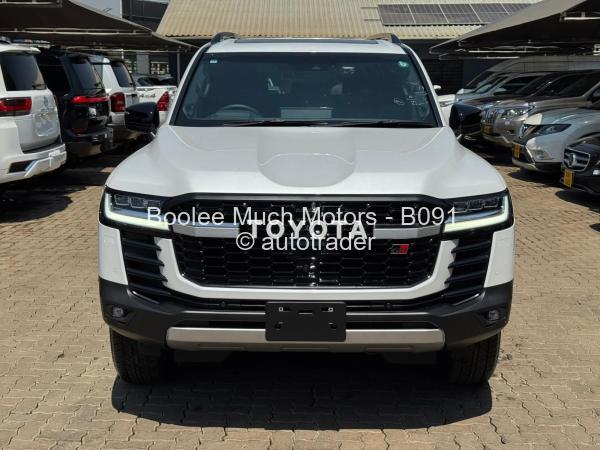 2023 - Toyota  Land Cruiser 300