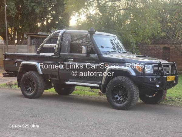 2019 - Toyota  Land Cruiser 79
