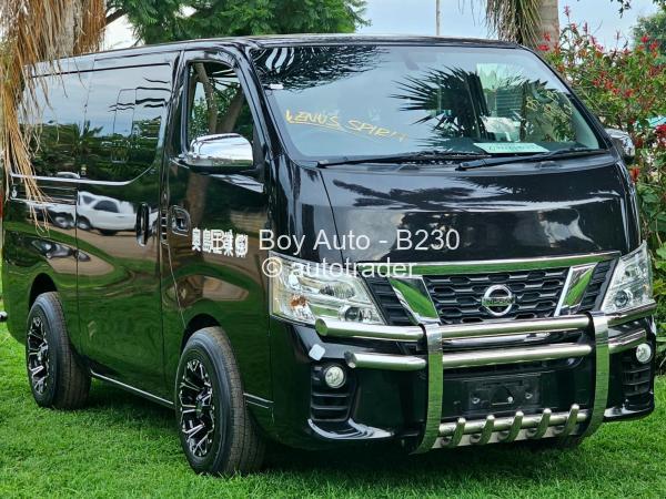 2017 - Nissan  NV350