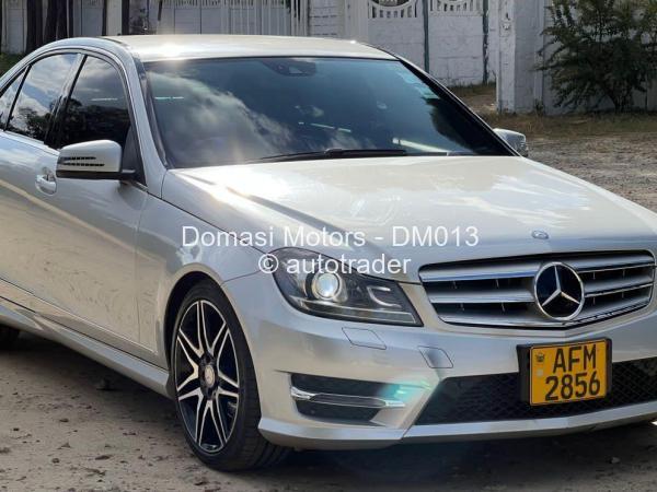 2014 - Mercedes Benz C180