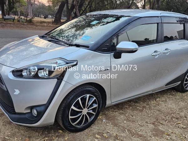2016 - Toyota Sienta 2016 - Toyota Sienta