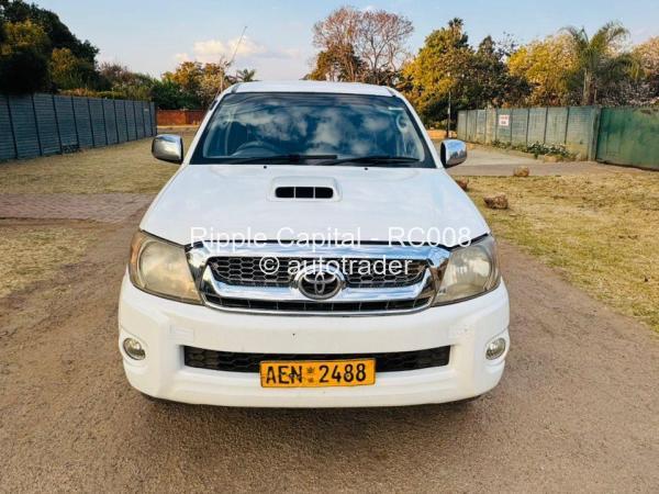 2010 - Toyota  Hilux