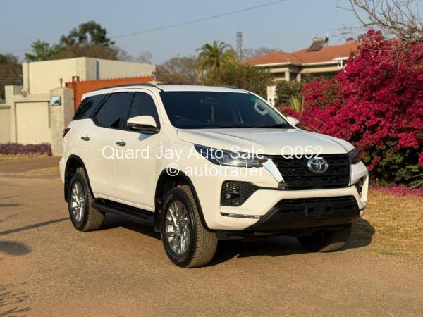 2022 - Toyota  Fortuner