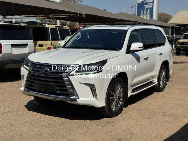 2018 - Lexus  LX