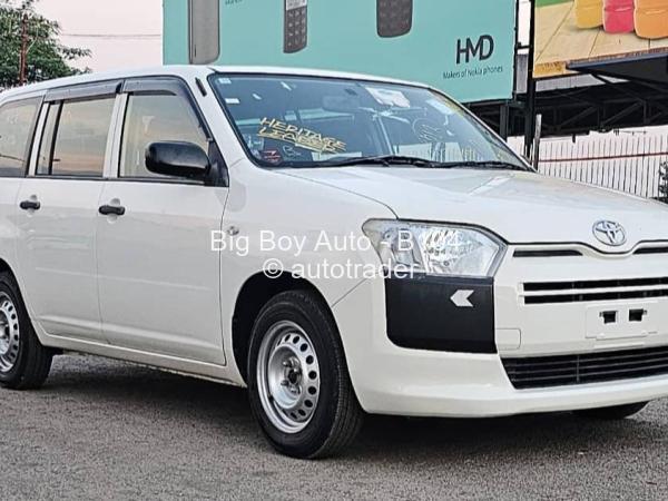 2017 - Toyota  Probox