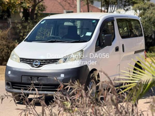 2016 - Nissan  NV200