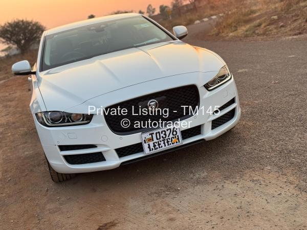 2019 - Jaguar XE