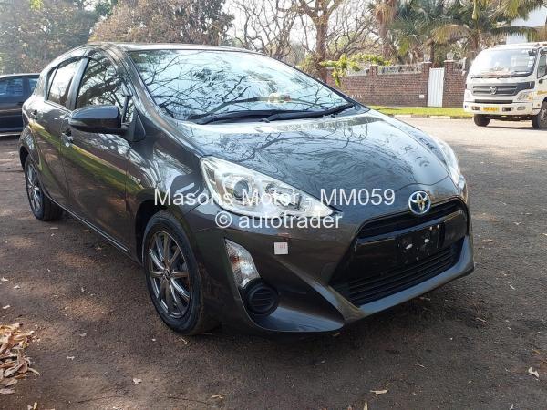 2016 - Toyota  Aqua