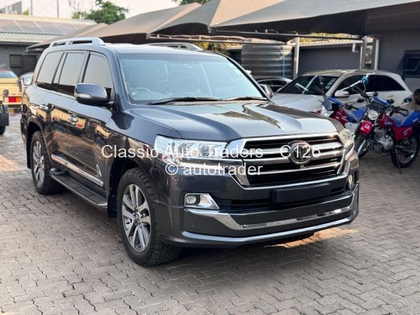 2019 - Toyota  Land Cruiser 200 2019 - Toyota  Land Cruiser 200