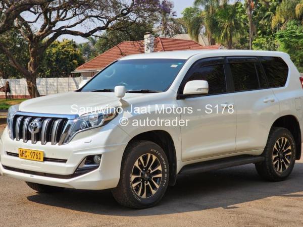 2016 - Toyota  Land Cruiser Prado