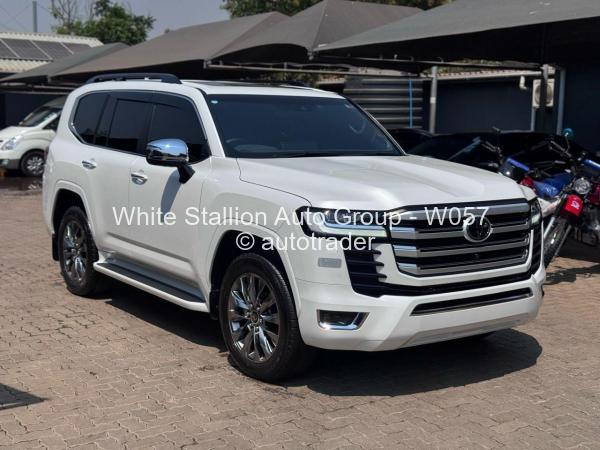 2023 - Toyota  Land Cruiser 300
