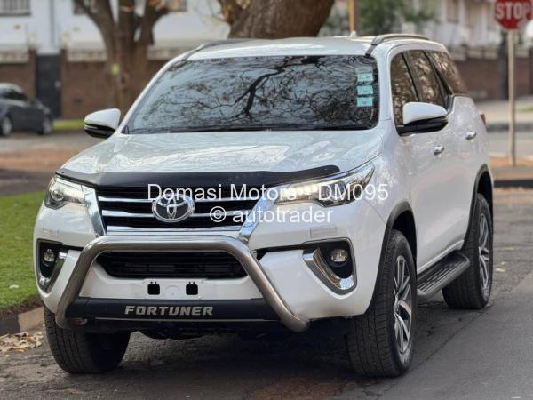 2019 - Toyota  Fortuner
