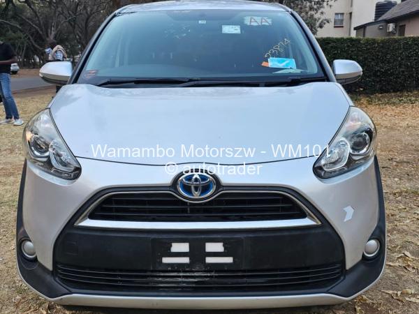 2016 - Toyota  Sienta 2016 - Toyota  Sienta