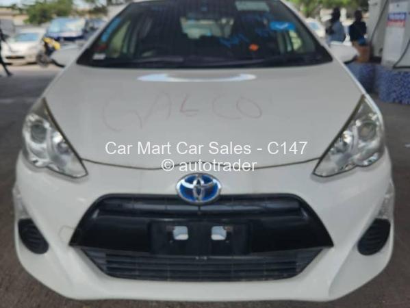 2017 - Toyota  Aqua 2017 - Toyota  Aqua