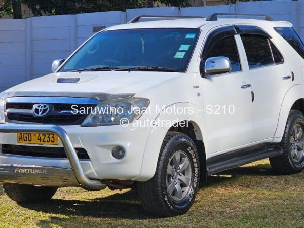 2012 - Toyota  Fortuner