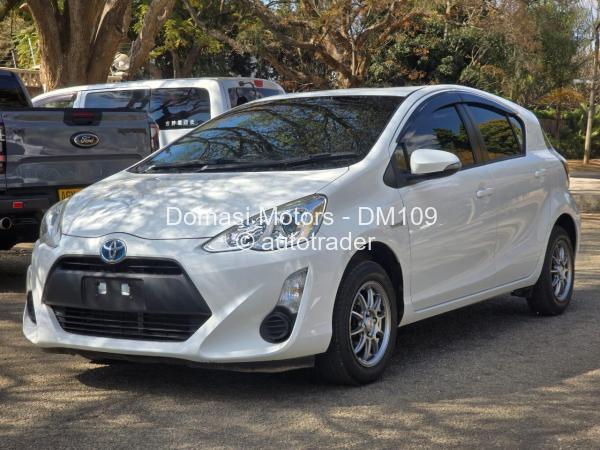 2016 - Toyota  Axio