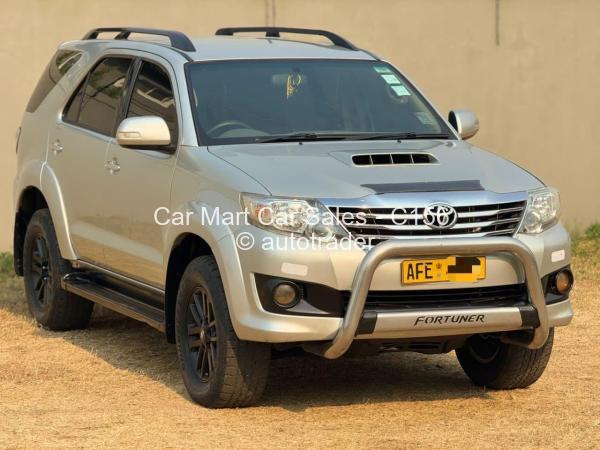 2012 - Toyota  Fortuner