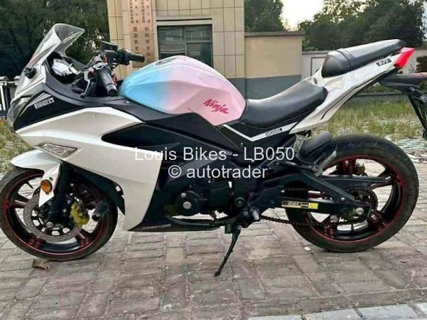 2019 - Kawasaki 400cc