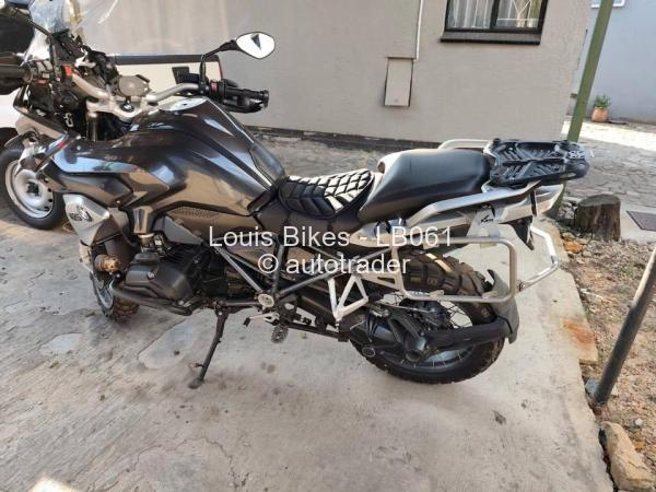 2022 - BMW GS 1200