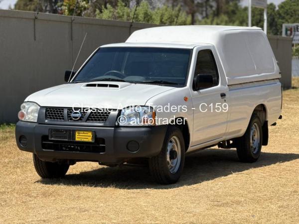 2020 - Nissan  NP300 Hardbody