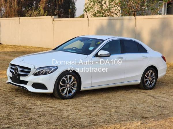 2017 - Mercedes Benz C200