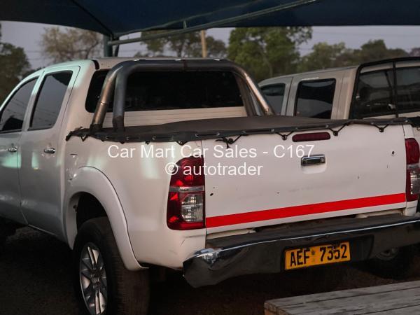 2012 - Toyota  Hilux