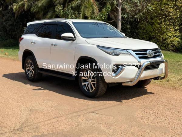 2019 - Toyota  Fortuner