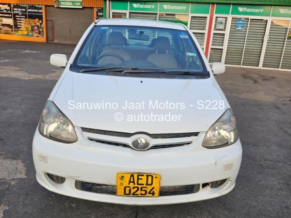 2009 - Toyota  Platz