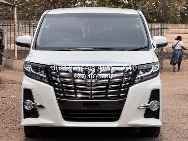 2018 - Toyota  Vellfire