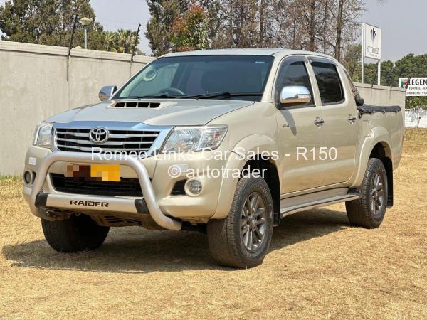 2013 - Toyota  Hilux D4D