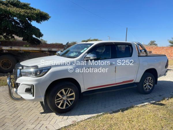 2016 - Toyota  Hilux 2016 - Toyota  Hilux
